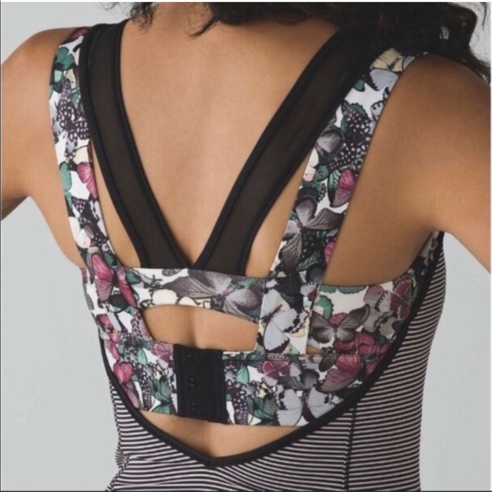 Sold-Lululemon super Bra Tank size 6